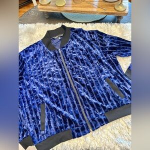 LuLaRoe Large Elegant line Bomber. Excellent shape. Beautiful!
